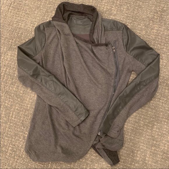 Blank NYC Sweaters - Blank NYC cardigan zip